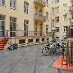 Shortstaypoland Brzeska B147